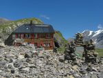 Certains s'amusent beaucoup avec les cairns