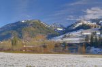 Depuis Zweisimmen, vue sur Mannried et le vallon à remonter.