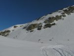 Le passage le plus délicat de la course, car en pente et orienté S, donc neige vite chauffée, on rejoint le chemin d'été dans ce secteur.