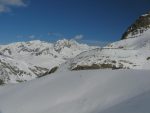 La ferme de Plans de Bertol, 2664m, on passe au dessus.