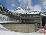 Et après avoir bien poussé sur les bâtons, on retrouve l'usine électrique d'Arolla.