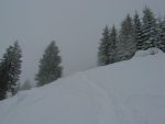 Les pentes sont bien agréables, la météo se dégrade de plus en plus, il neige.