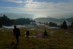 Le lac de Joux se fait visible, vue la lumière, j'ai fait une mesure spot sur le lac, donc le reste est volontairement sombre