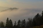 La brume se déverse, superbe ... tant qu'on est au-dessus !