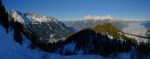 Vue sur le coude de la plaine du Rhône. Les Dents de Morcles et le Chavalard au centre