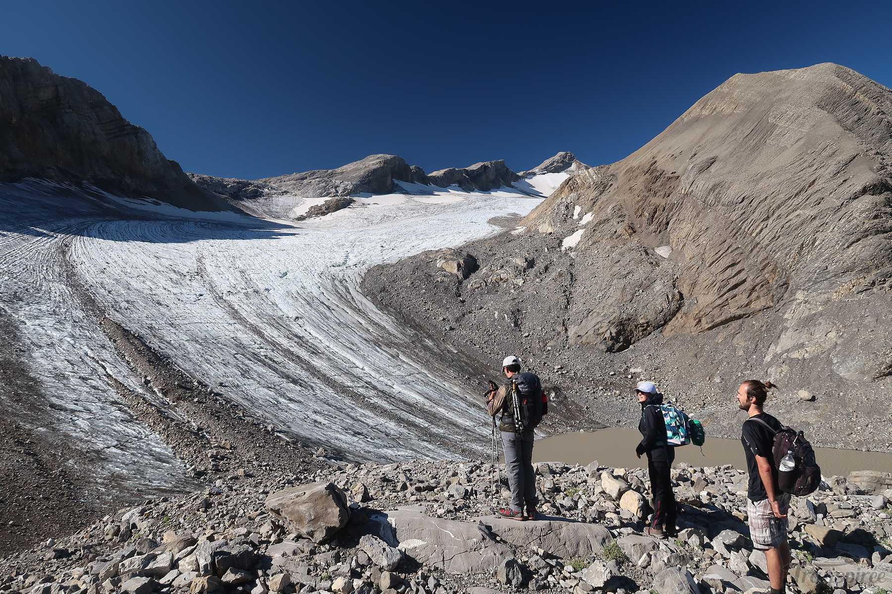 Randonnée au Schnidejoch depuis la Wildstrubelhutte. Retour à Iffigenalp par le Rawyl