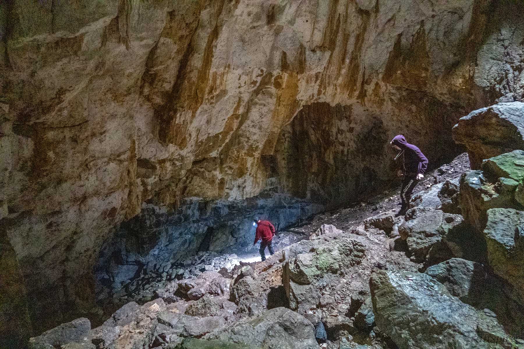 Randonnée à la grotte à Chenuz depuis la cabane du Rocher et Mont Tendre