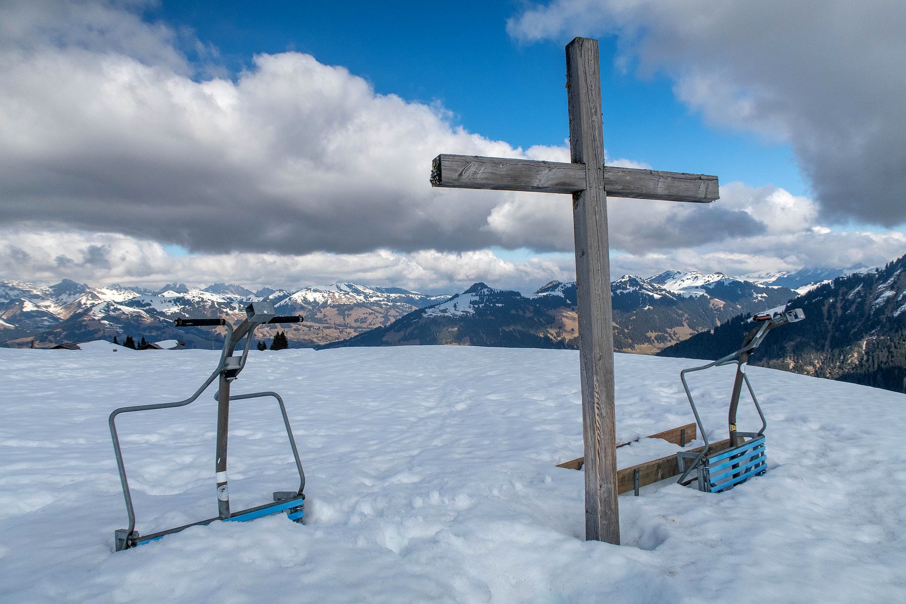 Randonnée au Höhi Wispile depuis Gstaad. Retour le long de la Saane